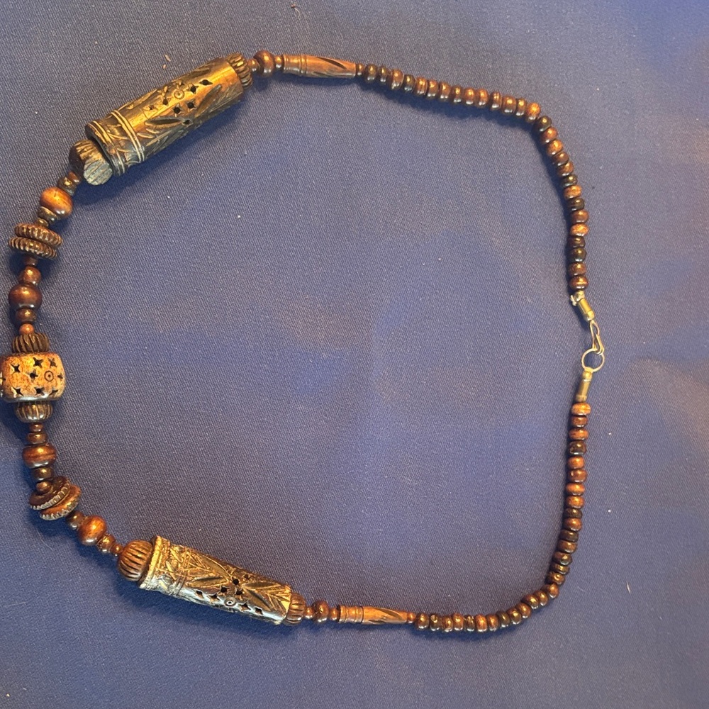 Elegant Brown and Gold Beaded Necklace